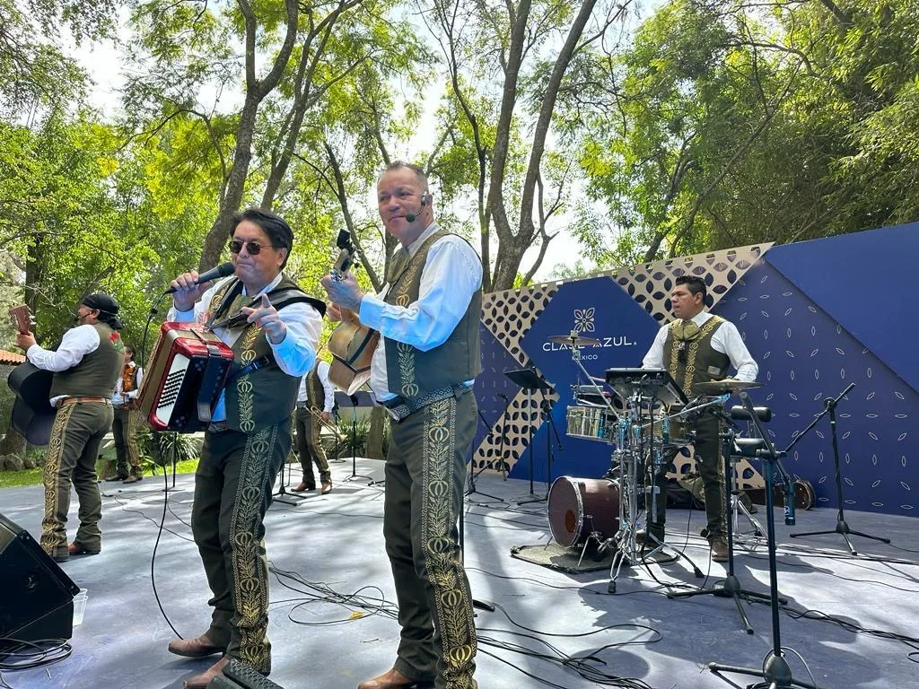 Los Ajua en vivo